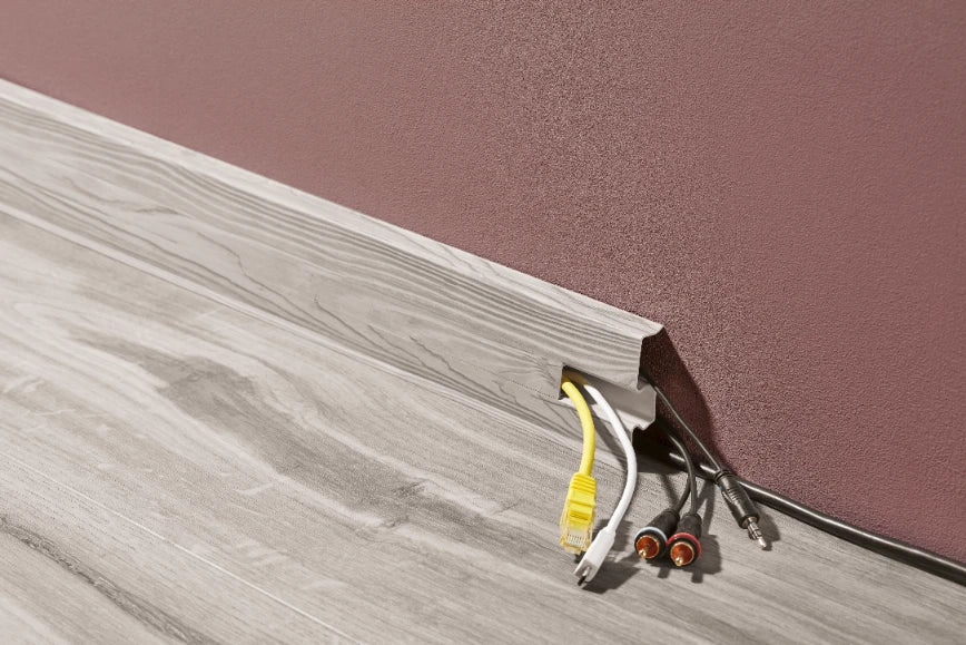 Listwa przypodłogowa PVC Cezar60 20x60mm Cezar Dąb Porter Ciemny Mat 2,50m