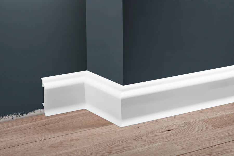 Listwa przypodłogowa LPC-16 83x19mm Cezar Biały Mat 2,44m