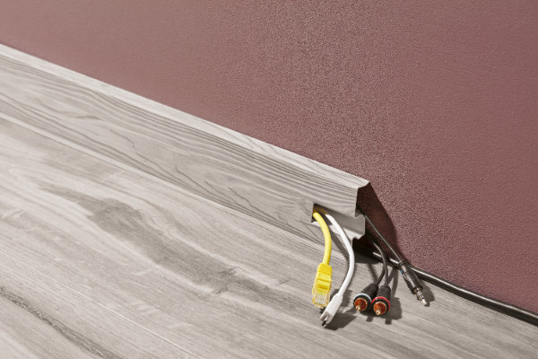 Listwa przypodłogowa PVC Cezar60 20x60mm Cezar Biały RAL9003 Mat 2,50m