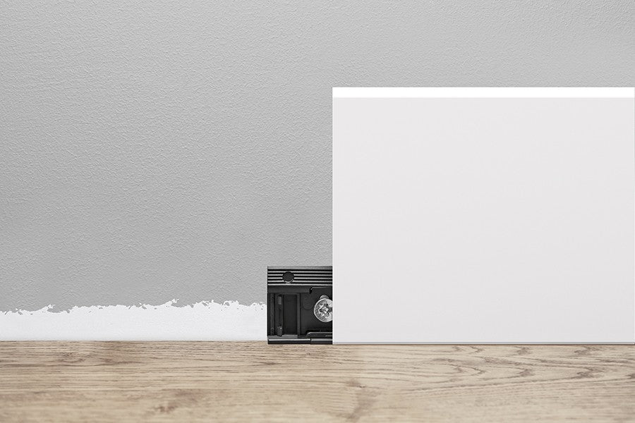 Плинтус LPC-52 100x14 мм, цвет Cezar White, глянцевый RAL9003, длина 2,44 м.