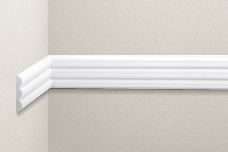 Listwa naścienna gładka LNG-18 Cezar Biały 2,44m