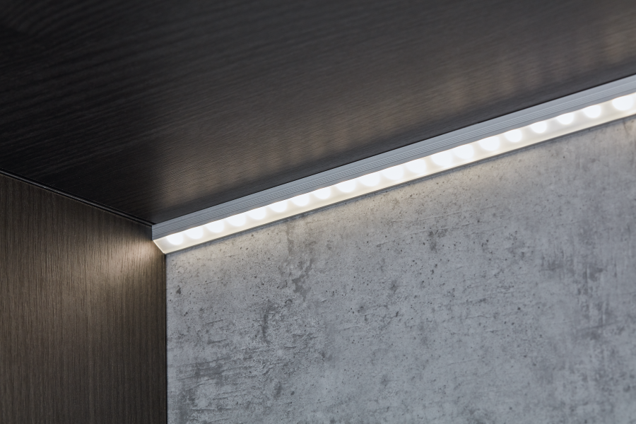 Profil aluminiowy do taśmy LED z kołnierzem z osłonką mrożoną aluminium anoda 14x7mm 1m Srebrny