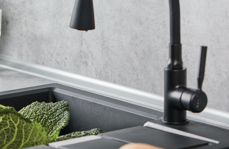 Wide concave countertop strip BL 33mm PVC 3m Old DC