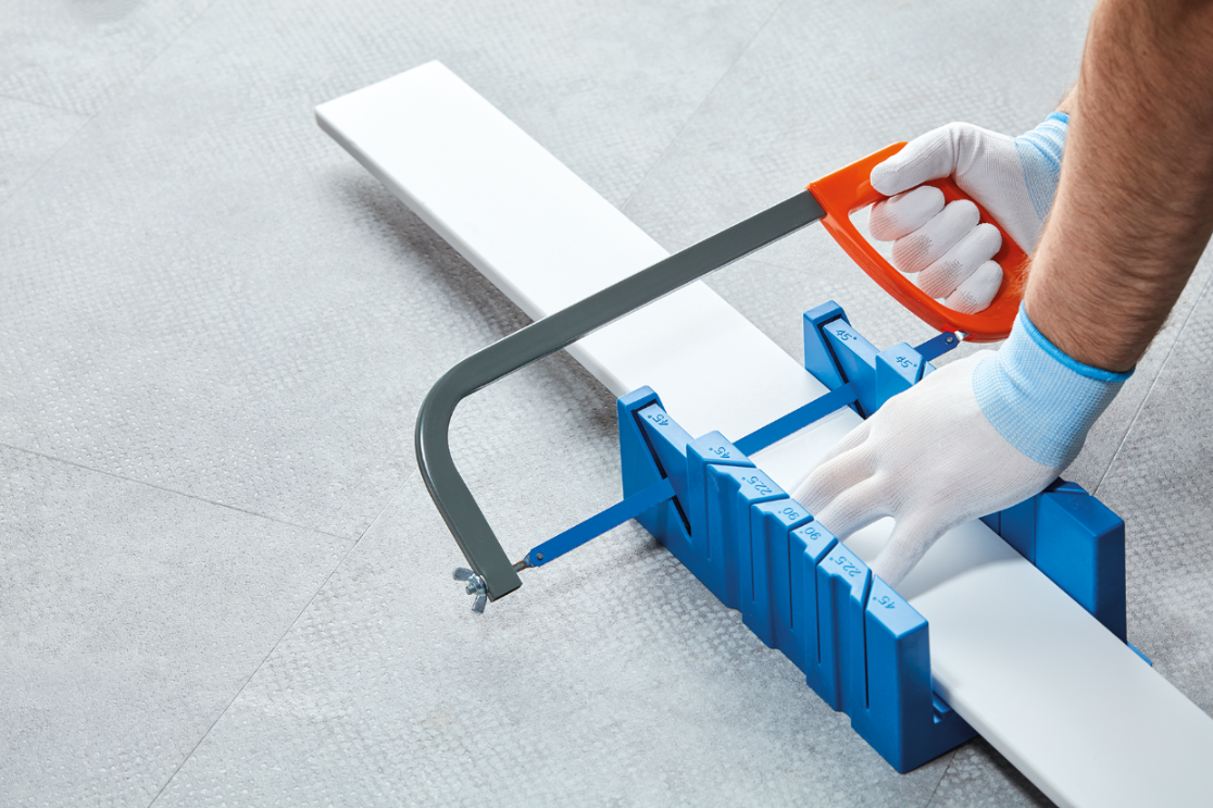 Плинтус LPC-50 60x14 мм, цвет Cezar, белый матовый, 2,44 м