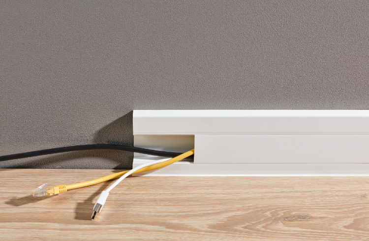 Listwa przypodłogowa PVC Hi Line 23,4x75mm Cezar Biały RAL9003 Mat 2,50m