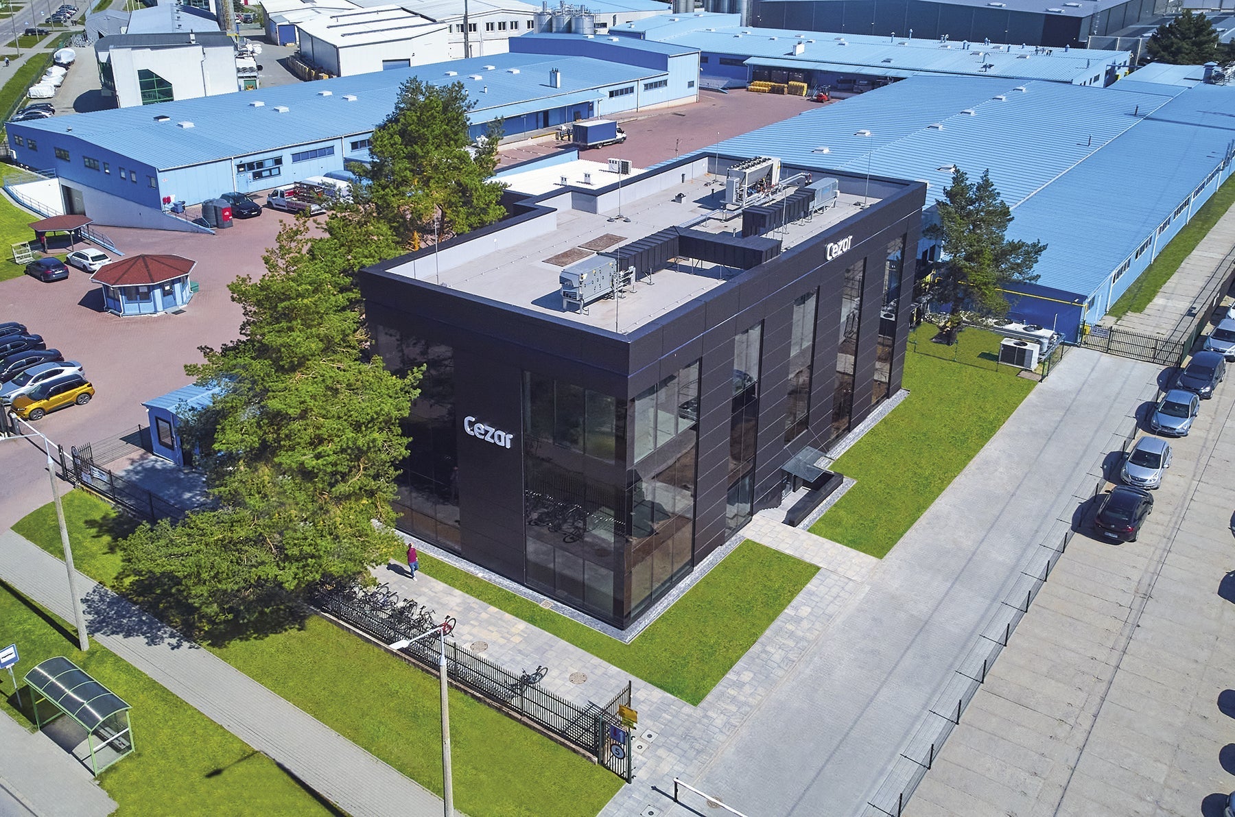 Nowa fabryka MDF oraz nowy biurowiec