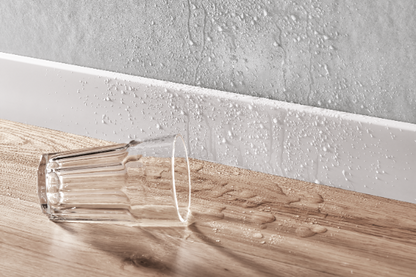 Плинтус 60х14 мм, цвет Cezar White, глянцевый RAL9003, длина 2,44 м.