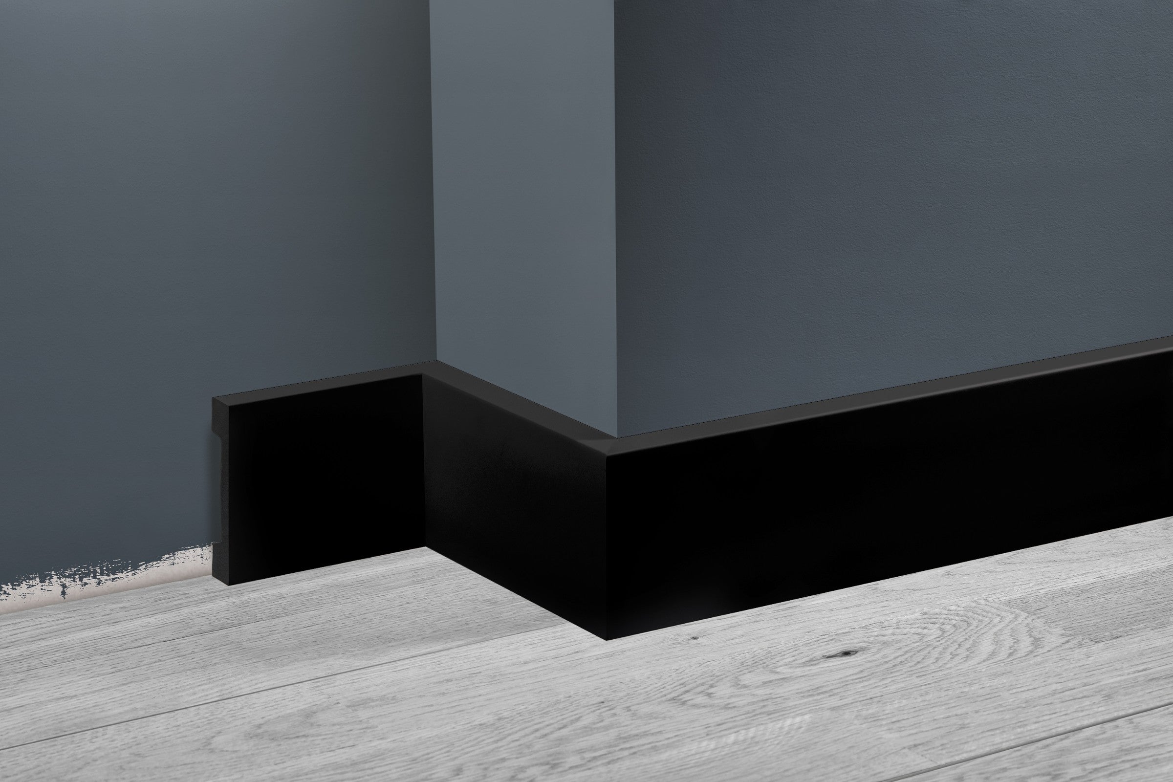 Listwa przypodłogowa 79x16mm LPC-28 Creativa by Cezar Czarny RAL9005 mat 2,44m