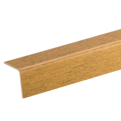Kątownik PVC 20x20x1,1mm Cezar Dąb Górski Mat 2,75m
