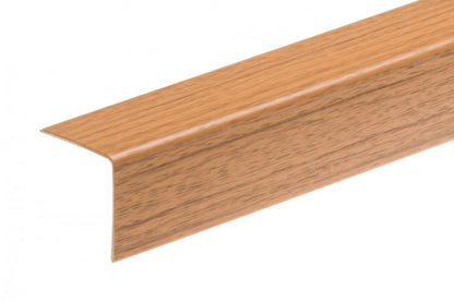 ПВХ-уголок 30x30x1,1 мм, коврик Cezar Cherry, 2,75 м