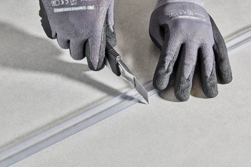 Cezar PVC skirting seal Transparent Matt 3m