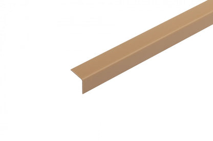 Защитный профиль из ПВХ-уголка 15x15x1,1 мм, 2,75 м, карамельный цвет.