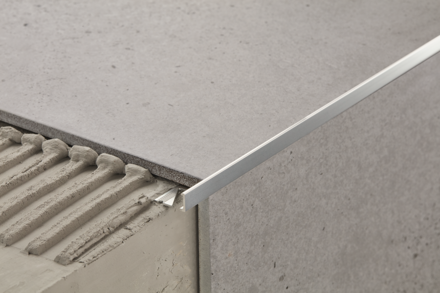 Profil narożny zakończeniowy do glazury aluminium anoda 15mm 2,5m Srebrny