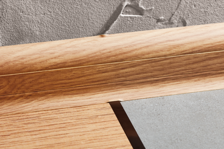 Listwa przypodłogowa Slim PVC mat 45mm 2,5m Buk