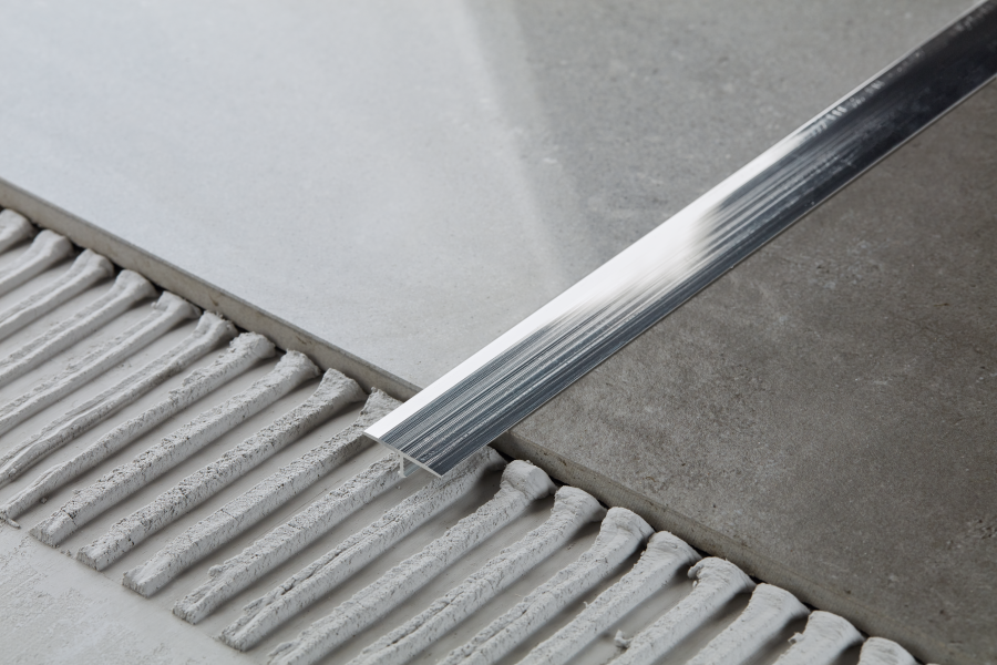 MS T18 connecting joint profile 18mm L= 2.70m Chrome