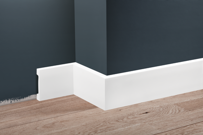 Плинтус LPC-28 79x16 мм, матовый белый, цвет Cezar, длина 2,44 м.