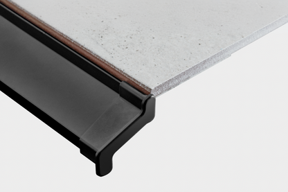 Zaślepki do okapu balkonowego 32,2x101,8mm 1kpl=2szt(L+P) CEZAR Czarny RAL9005 mat